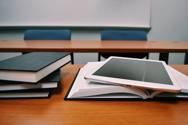 Reading - Test 7 - Guide to IELTS
